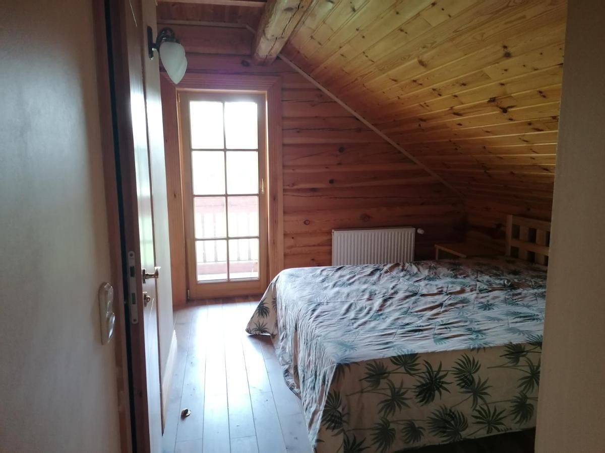 Guest House Unguri Stalbe Buitenkant foto