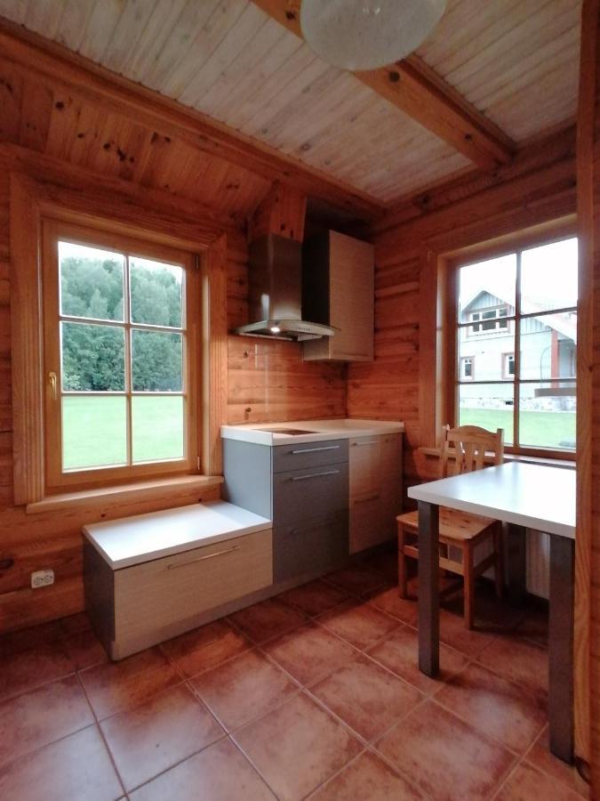 Guest House Unguri Stalbe Buitenkant foto