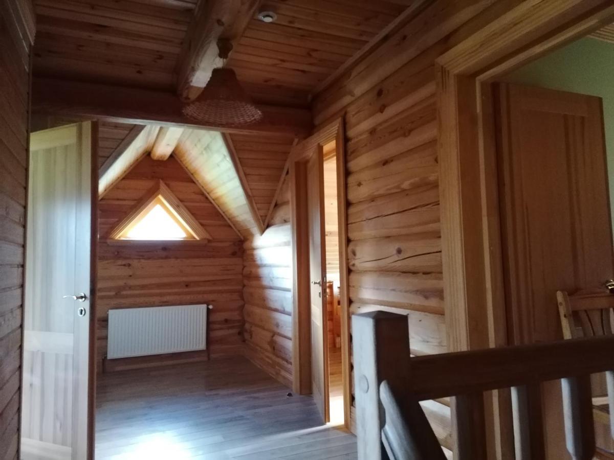 Guest House Unguri Stalbe Buitenkant foto