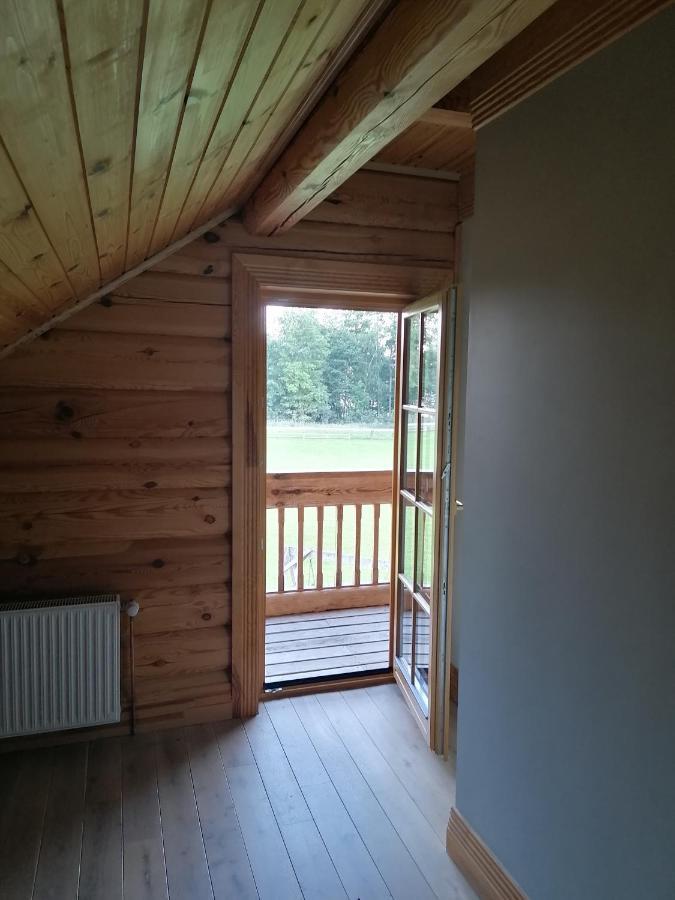 Guest House Unguri Stalbe Buitenkant foto