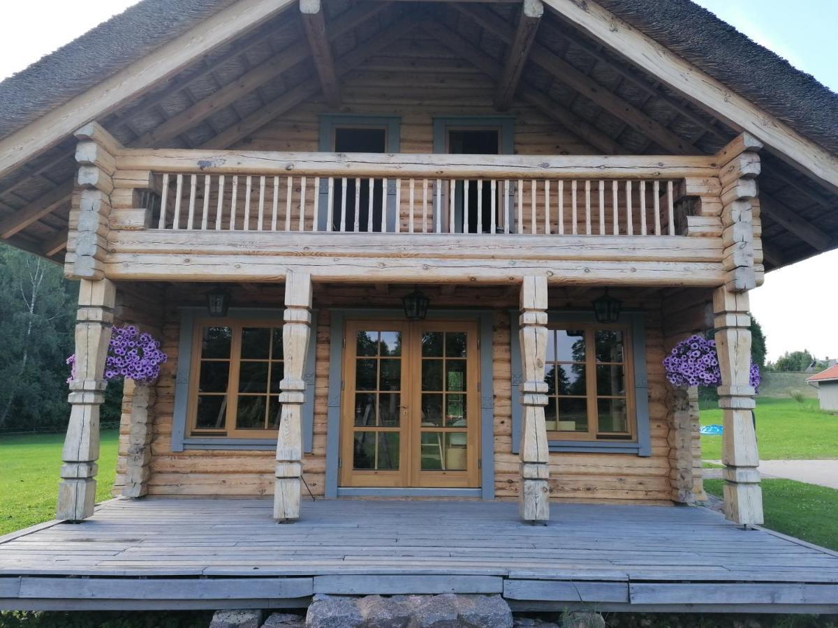 Guest House Unguri Stalbe Buitenkant foto