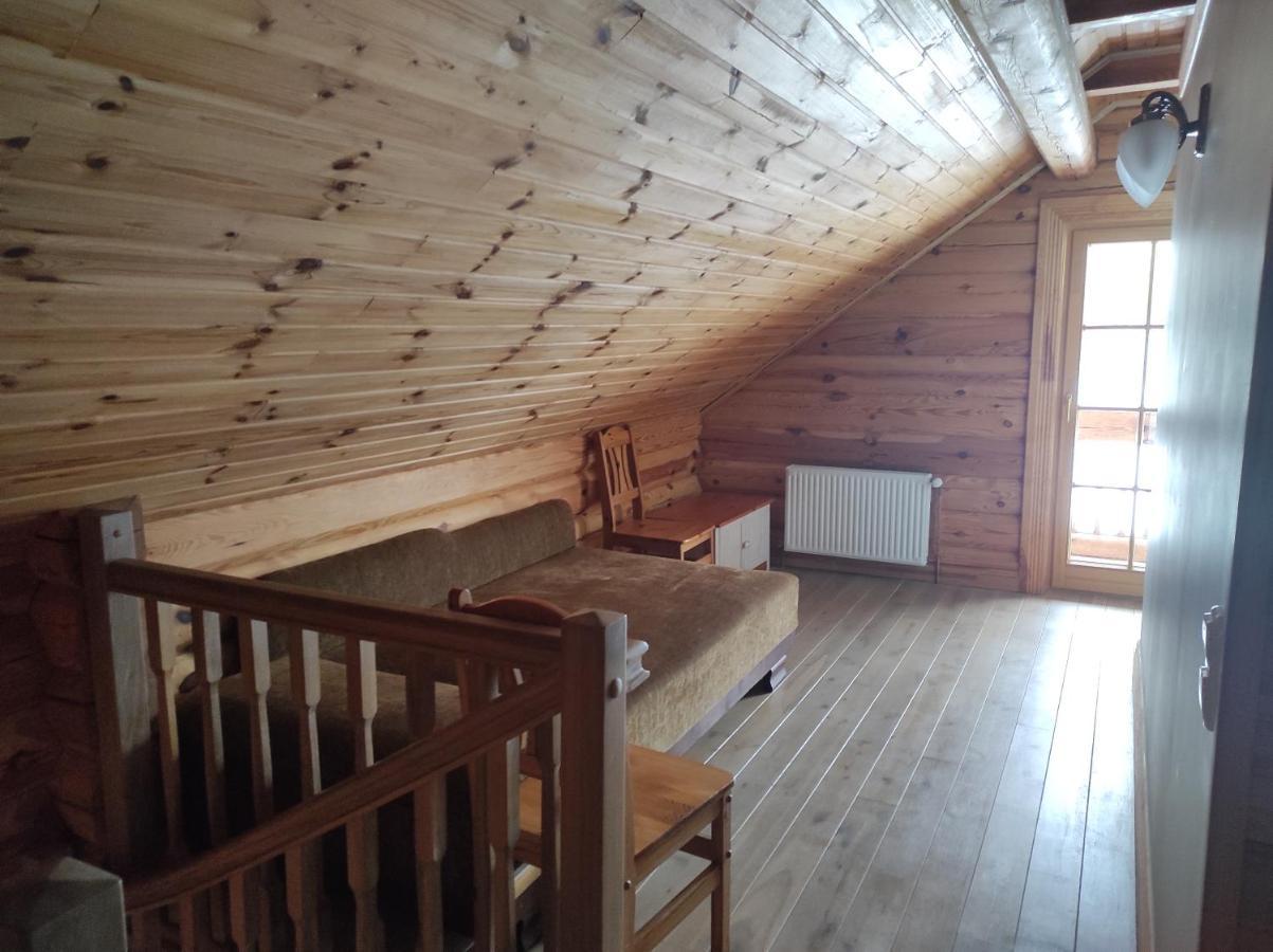 Guest House Unguri Stalbe Buitenkant foto